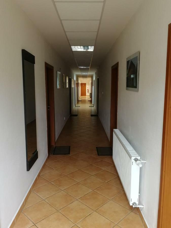 Penzion Zoo Pod Hresnou Kavecany Exterior photo
